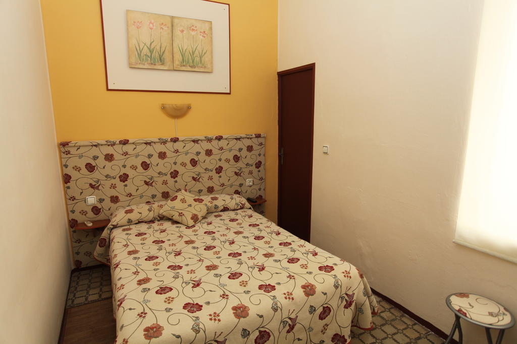 Hostal De Las Heras Badajoz Zimmer foto